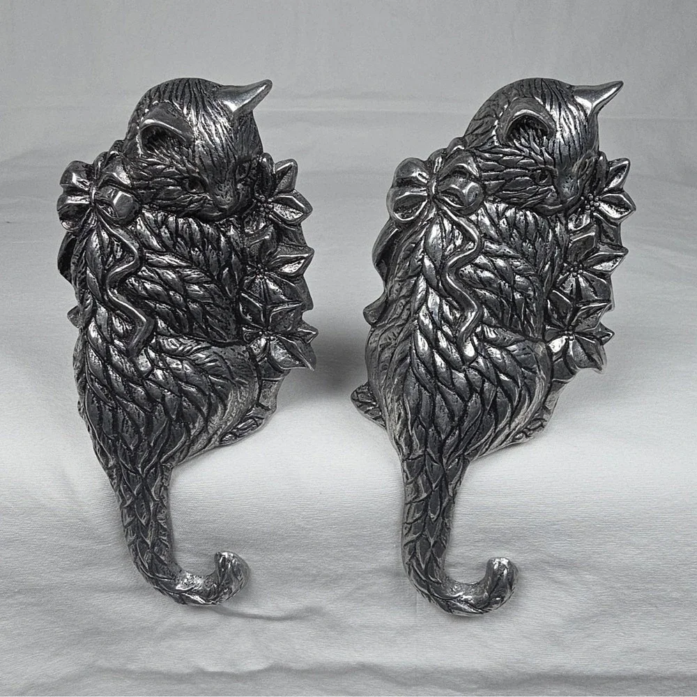 Lot of 2 Vintage Carson Pewter Cat Shelf Sitters # 96069 Book Case Decor Flowers